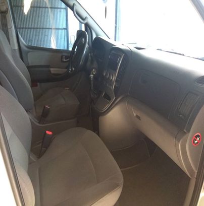 Фургон малотоннажний-В RENAULT MASTER державний номер №АА8175ОВ, 2013 року випуску, об’єм двигуна  2299 см. куб.